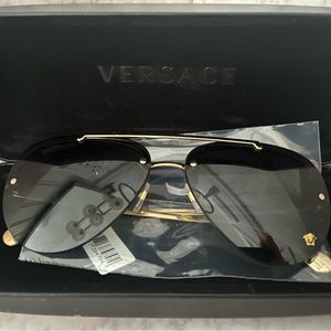 NWT Versace Sunglasses